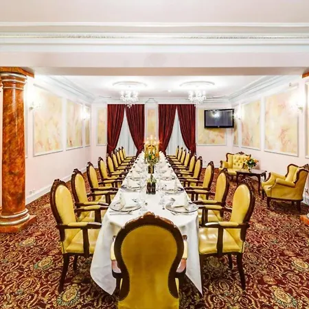 Palacyk Business & Spa 4* Otrębusy