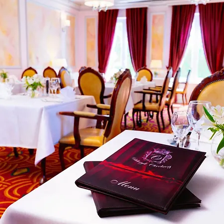 Pałacyk Business&spa Otrębusy