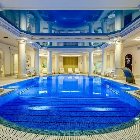 Pałacyk Business&spa Otrębusy