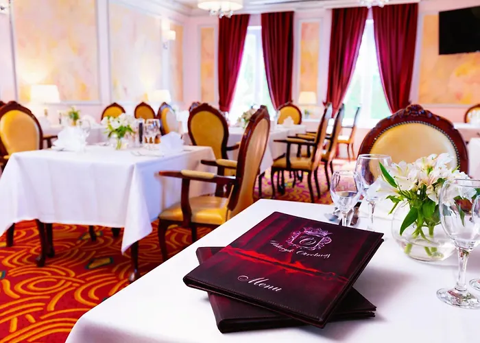 Pałacyk Business&spa Otrębusy